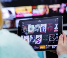 What makes online movies so popular?